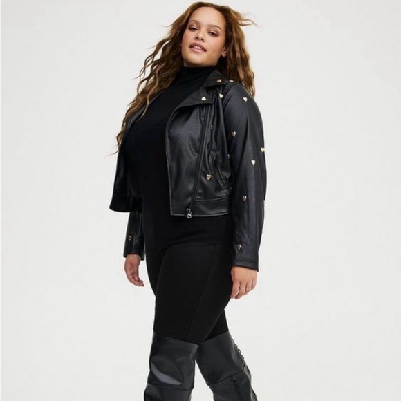 ✨ Torrid Studded Heart Moto Jacket ✨ NWT Torrid size 3 - Picture 2 of 7